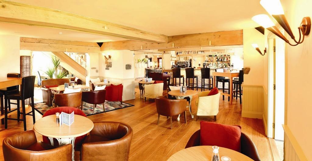 The Farmhouse Hotel And Restaurant Saint Saviour Интериор снимка